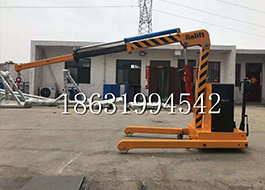 鄂尔多斯市随车吊机装卸货物那里有包安装装卸货物四不像随车吊车载吊机随车吊机